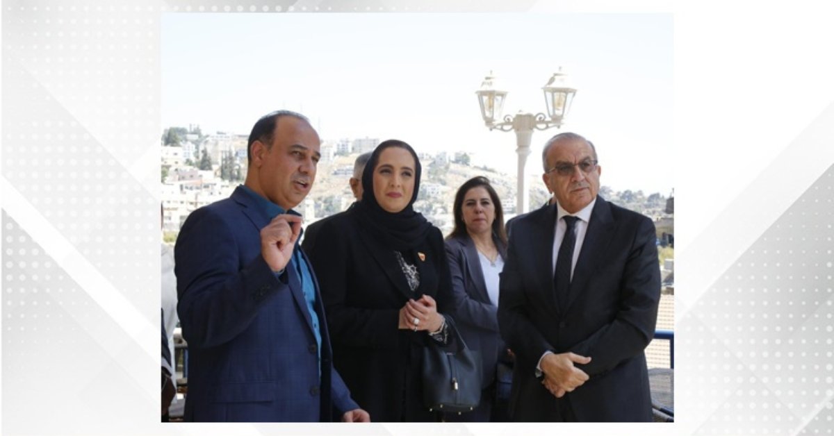 Minister Housing signs executive cooperation agreement with Jordanian counterpart image