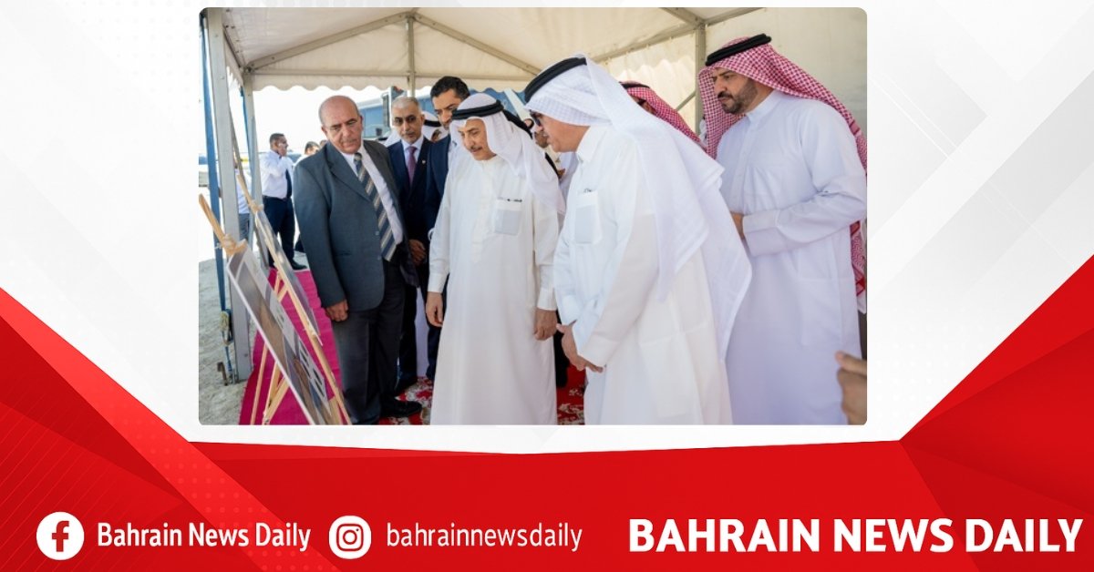 Deputy Prime Minister plants 14,000th tree to mark completion of Muharraq Ring Road afforestation image