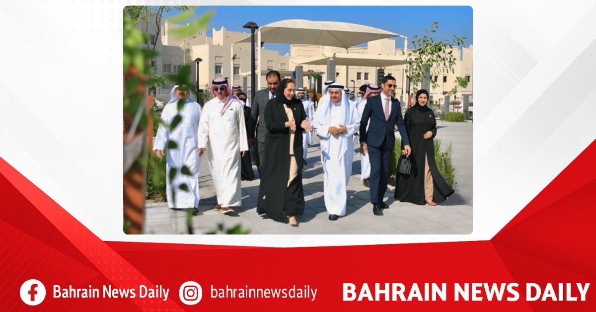 Municipalities Minister inaugurates two public parks in Sitra Housing City image