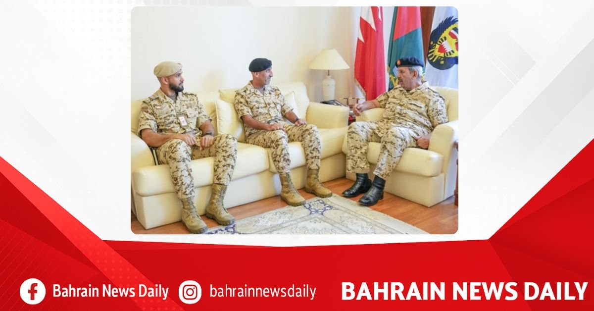 Commander-in-Chief receives senior officers on their royal promotions image